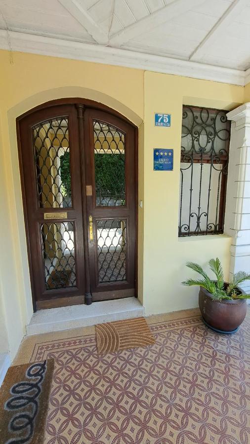 Apartmani Belsito Ловран Экстерьер фото