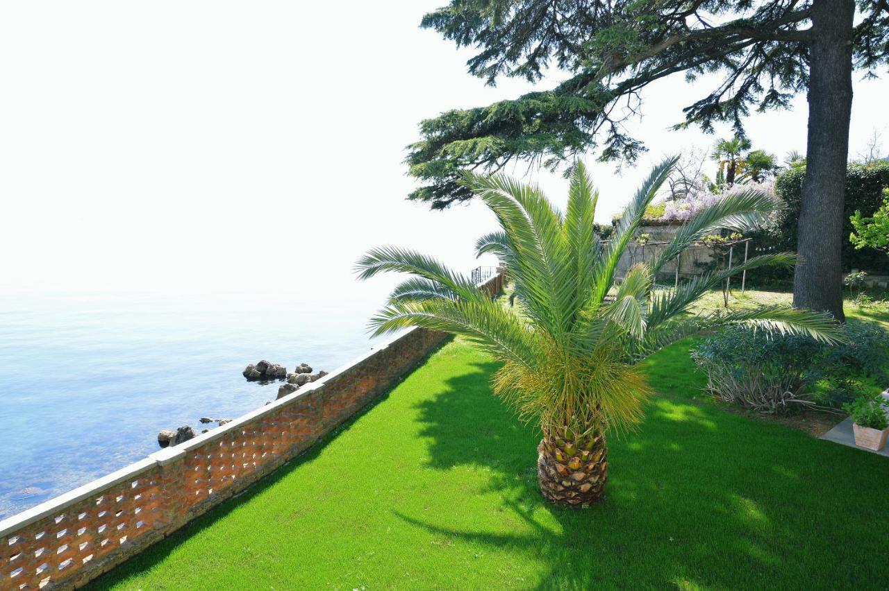 Apartmani Belsito Ловран Экстерьер фото